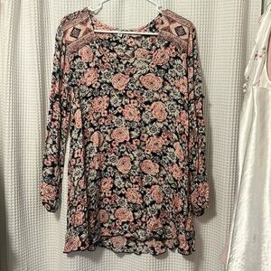 Billabong flowing flower 3/4 length sleeve mini dress